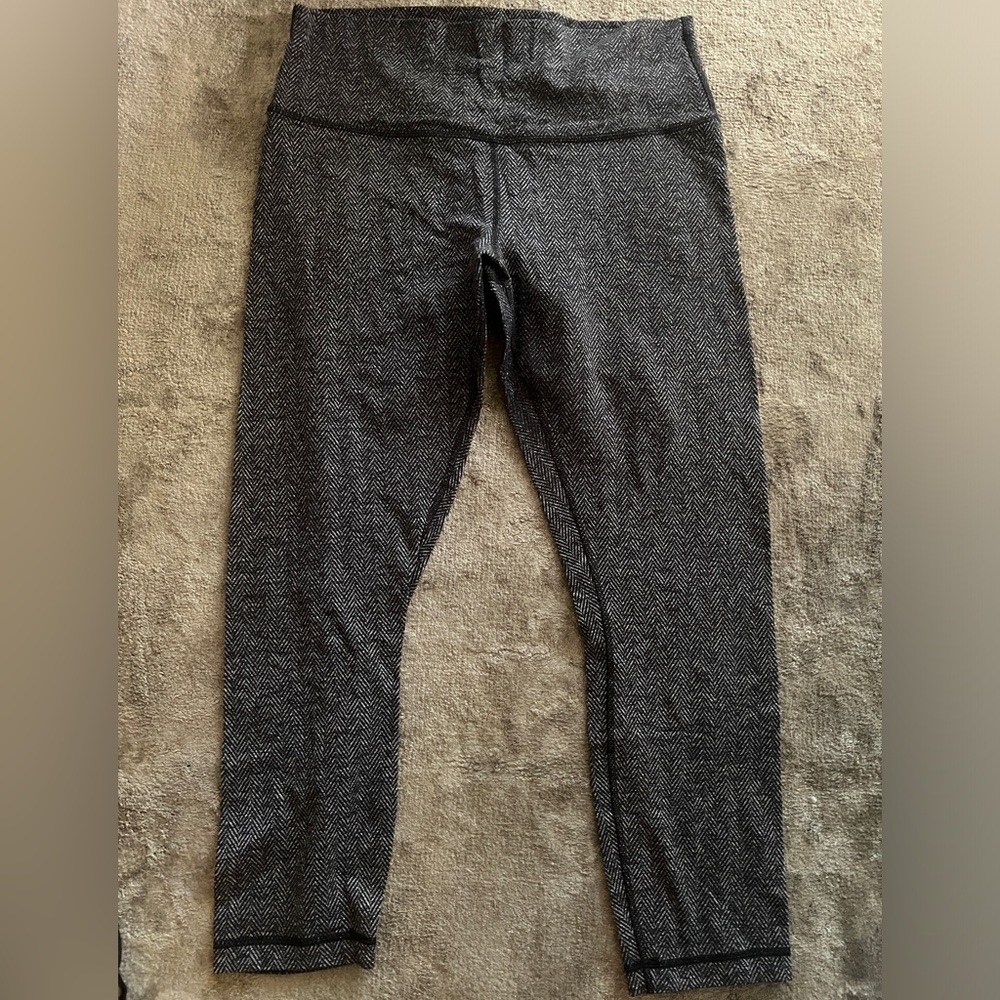 Lululemon wonder under lined leggings